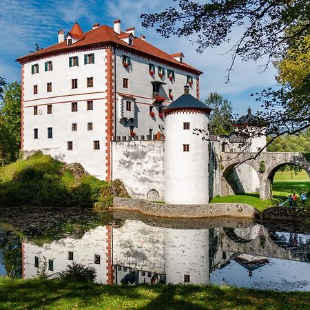Cherry House - Cosy House - Ideal For Bear Watching, In The Neighborhood Of The Medieval Sneznik Castle Stari Trg pri Lozu ภายนอก รูปภาพ