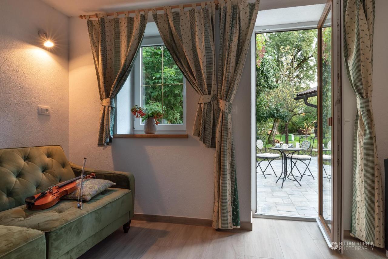 Cherry House - Cosy House - Ideal For Bear Watching, In The Neighborhood Of The Medieval Sneznik Castle Stari Trg pri Lozu ภายนอก รูปภาพ